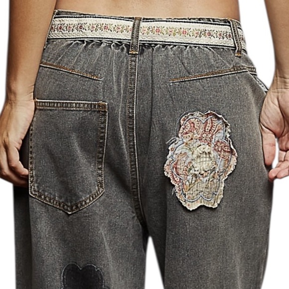 POL Cotton Wide-Leg Pants Black Wash with Floral patched Pants - Picture 7 of 8